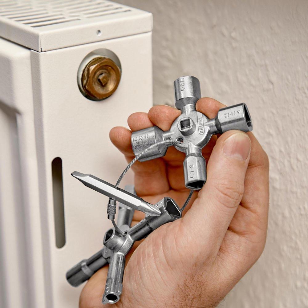 Schaltschrankschlüssel TwinKey® 6 Funktionen mit Magnet Verbindung Schaltschrankschlüssel TwinKey® 6 Funktionen mit Magnet Verbindung