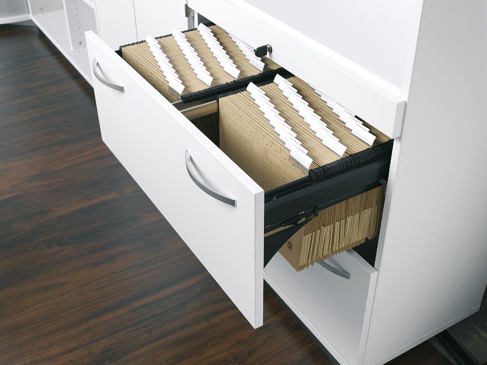 Büro-Flügeltürenschrank, BxTxH 800x425x2304 mm, 6 OH, 2 Böden, 3 Hängeregistraturen, Schloss, buche