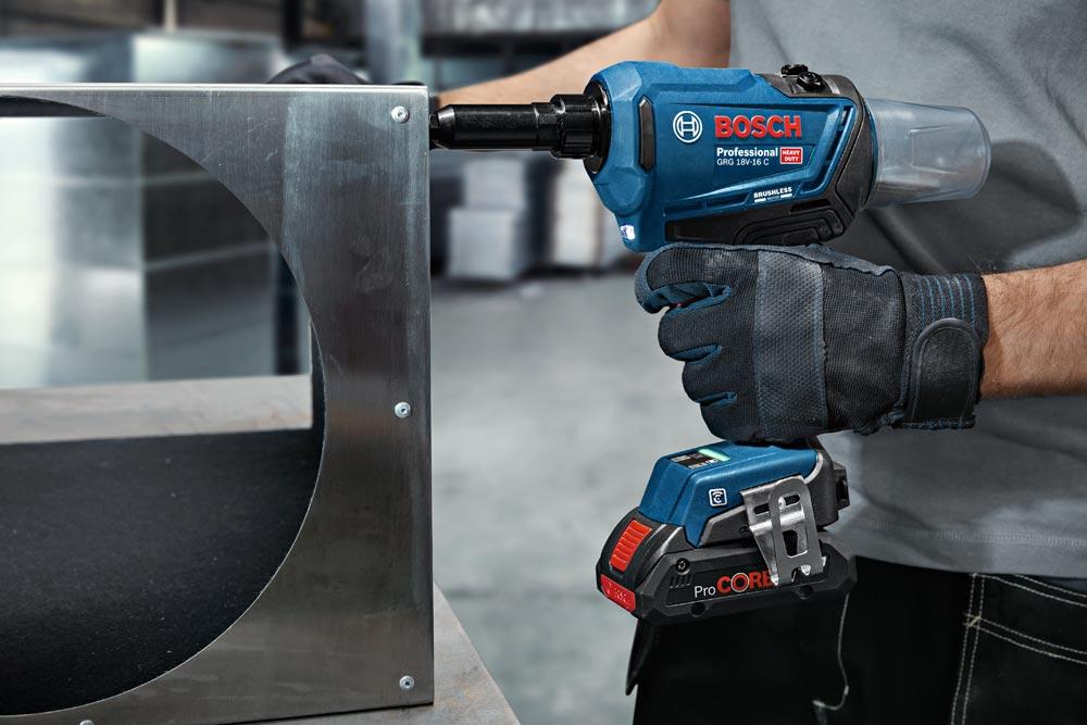 BOSCH Akku-Nietpistole GRG 18V-16 C (2xPC 4,0Ah, L-BOXX)