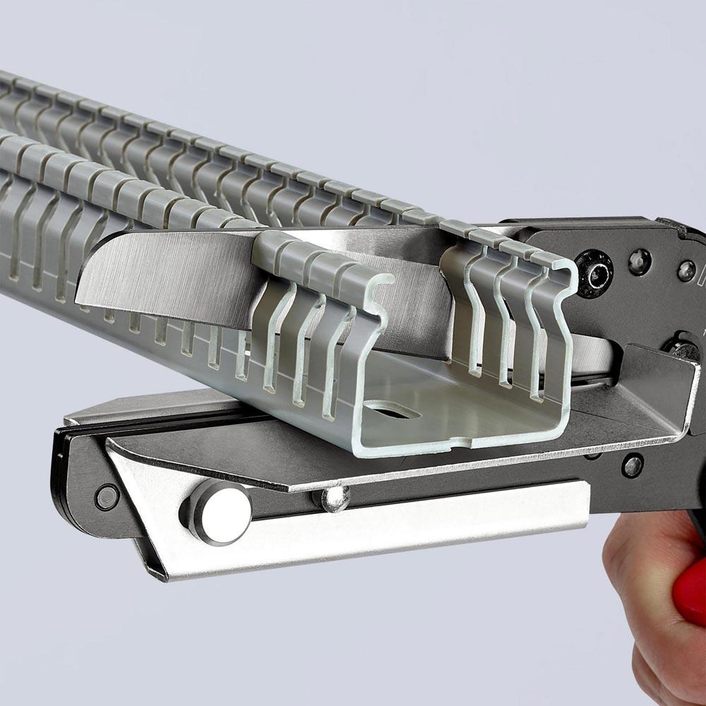 Kunststoffschere max. 4 mm Kabelkanälen