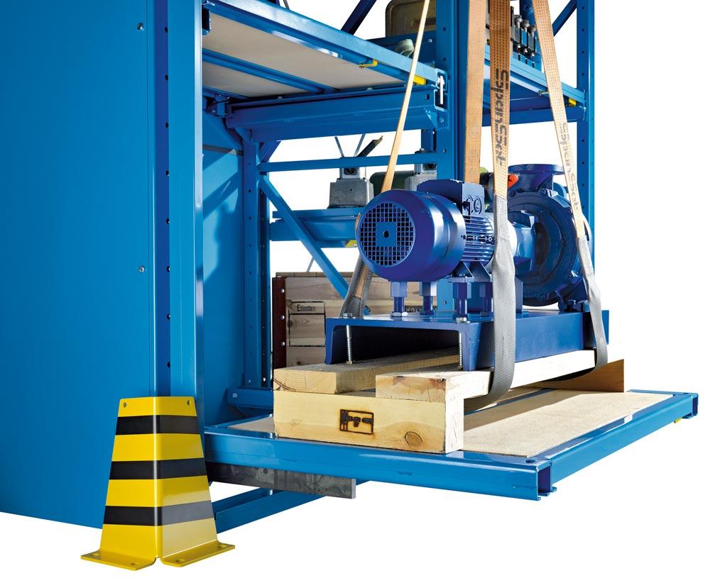 Schwerlast-Auszugregal, Grundfeld, BxTxH 890x1060x2500 mm, RAL 5012 lichtblau