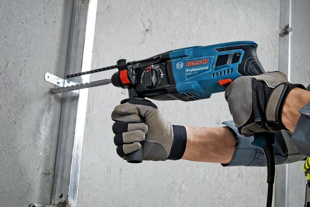 BOSCH Bohrhammer GBH 2-21 + Rundschaftbohrfutter (CC)