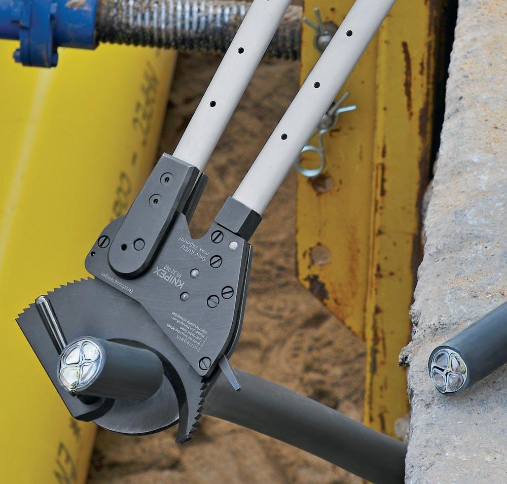 Kabelschneider Gesamtlänge 680 mm 100 (960 mm) mm brüniert Mehrkomponenten-Hüllen