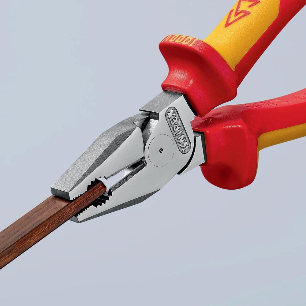 Kraftkombizange Länge 180 mm verchromt Mehrkomponenten-Hüllen VDE Kraftkombizange Länge 180 mm verchromt Mehrkomponenten-Hüllen VDE