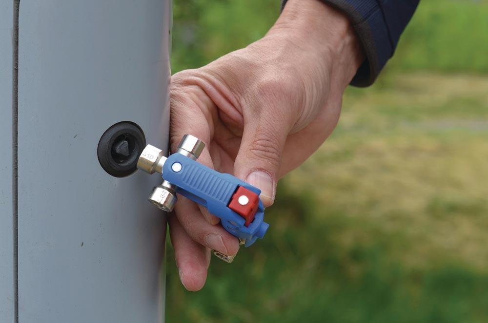Doppel-Schaltschrankschlüssel SuBMaker Quadro Plus 14 Funktionen Bitaufnahme Doppel-Schaltschrankschlüssel SuBMaker Quadro Plus 14 Funktionen Bitaufnahme