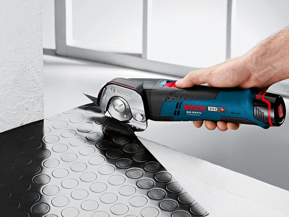 BOSCH Akku-Schere GUS 12V-300, 12 V  (ohne Akku/Ladegerät) in L-Boxx