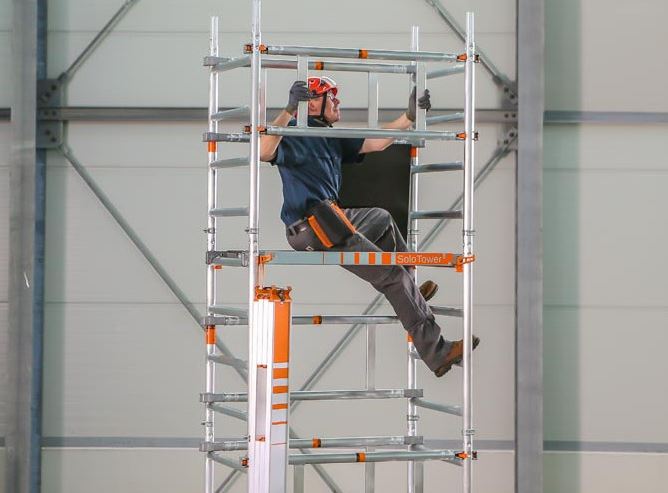 Fahrgerüst, Aluminium, mit Ausleger, Arbeitshöhe 4,15 m, Gerüsthöhe 3,38 m