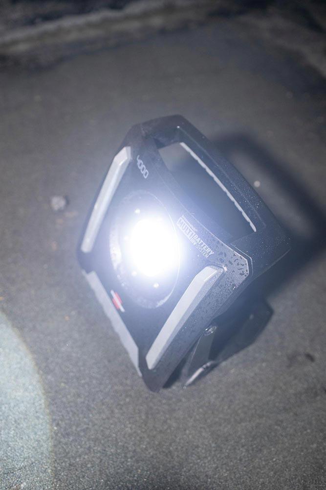 LED-Akku-Baustrahler 4000 MA 40 W 4500 lm 18 V IP65 LED-Akku-Baustrahler 4000 MA 40 W 4500 lm 18 V IP65
