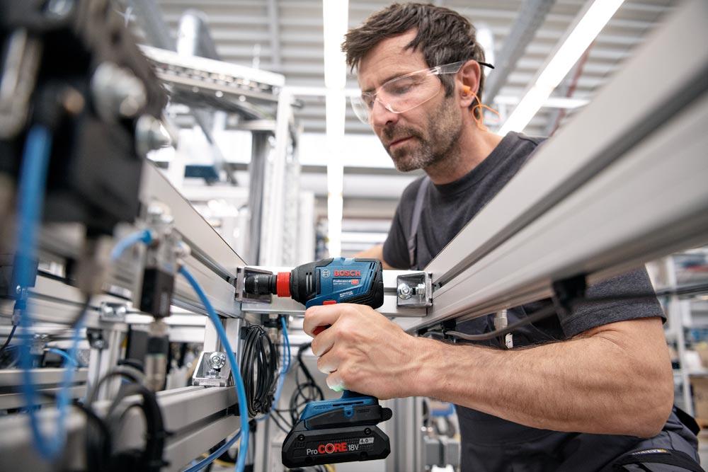 BOSCH Akku-Drehschlagschrauber GDX 18V-210 C solo