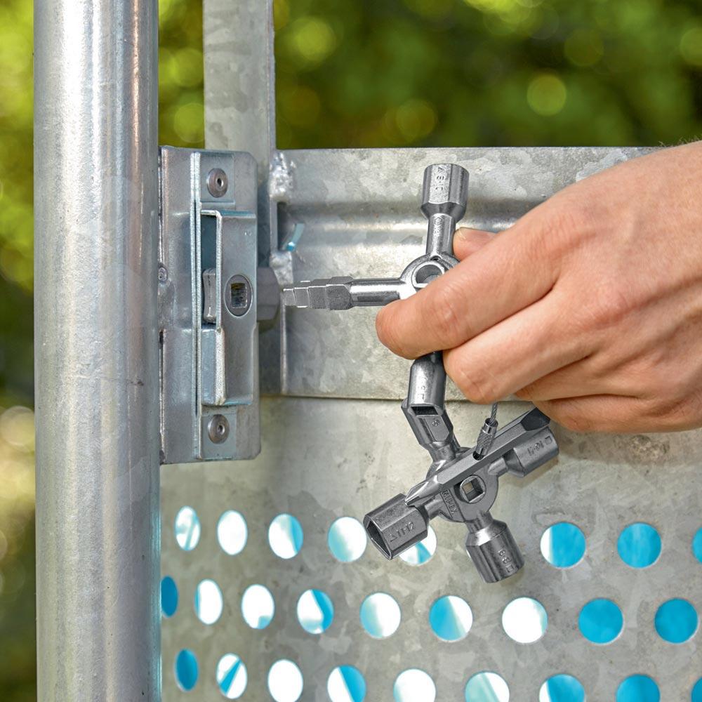 Schaltschrankschlüssel TwinKey® 6 Funktionen mit Magnet Verbindung