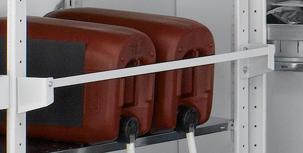 Kleinteile-Regalmodul 1, Grundfeld, BxTxH 1000x500x2000 mm, 4 Böden, 1 Gew.st.halt., 1 Schrägb., 12 Trennbügel, 1 Verr.stange Öllager, 1 Auffangw.